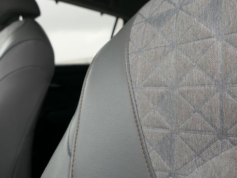 Used 2022 Toyota Highlander Bronze Edition image 13