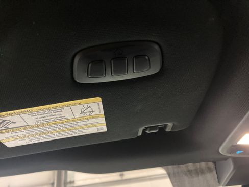 Used 2019 Ford F150 Lariat w/ Equipment Group 502A Luxury AWD/4WD image 40