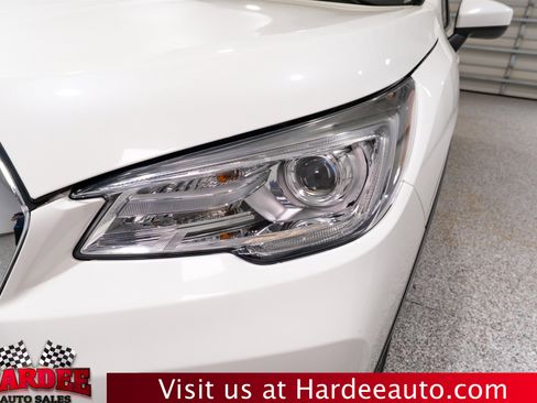 Used 2021 Subaru Ascent Premium w/ Convenience Package AWD/4WD image 9