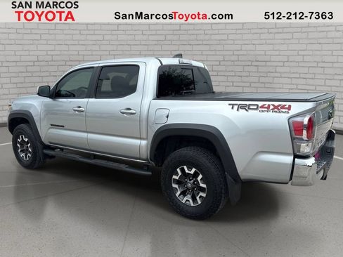 Used 2022 Toyota Tacoma TRD Off-Road AWD/4WD image 3