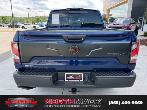 Used 2024 Nissan Titan PRO-4X w/ Pro-4x Convenience Package AWD/4WD image 17