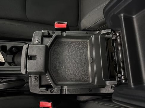 Used 2023 Jeep Wrangler Unlimited w/ Cold Weather Group AWD/4WD image 45