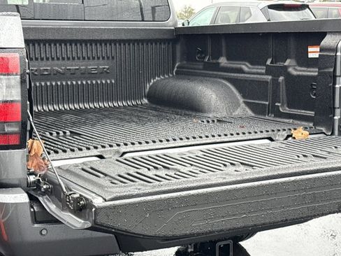 New 2026 Nissan Frontier SV w/ Tow Package image 9
