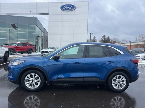 Certified 2023 Ford Escape Active w/ Cold Weather Package image 8