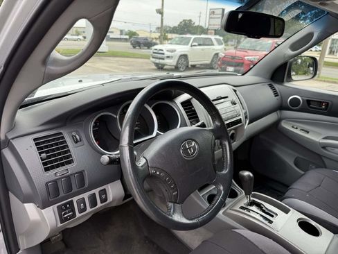 Used 2011 Toyota Tacoma 4x4 Access Cab w/ SR5 Pkg #2 image 11