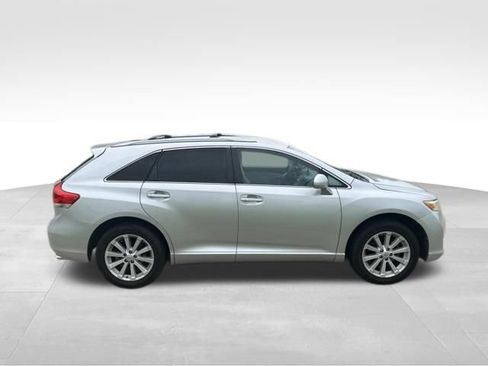 Used 2011 Toyota Venza FWD image 2