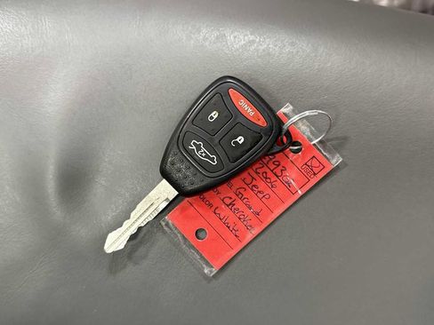 Used 2006 Jeep Grand Cherokee Limited image 30