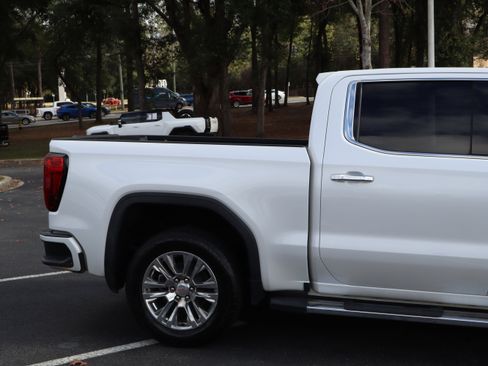 Used 2021 GMC Sierra 1500 Denali w/ Driver Alert Package II image 5