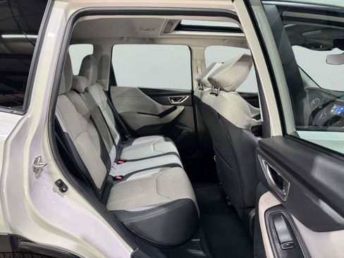 Used 2023 Subaru Forester Premium AWD/4WD image 34