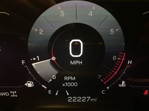 Used 2025 GMC Terrain Elevation image 21