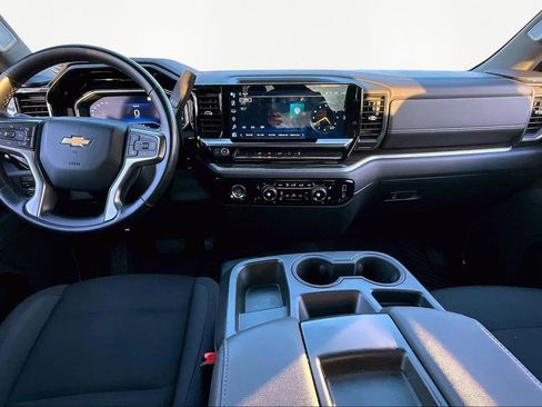 Used 2023 Chevrolet Silverado 1500 LT image 7