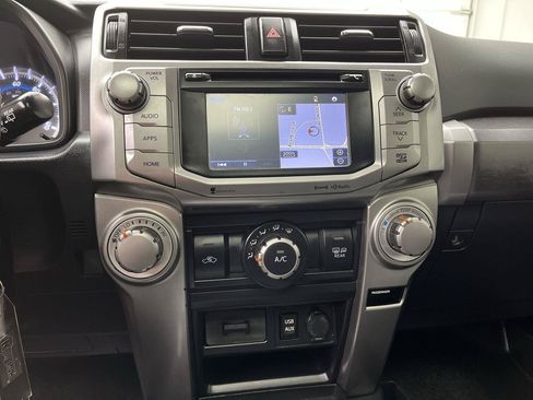 Used 2019 Toyota 4Runner SR5 Premium AWD/4WD image 18