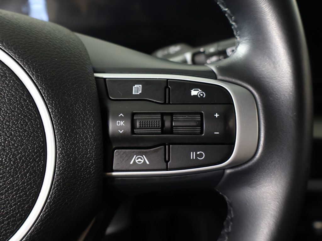 Used 2023 Kia Sportage EX FWD image 42