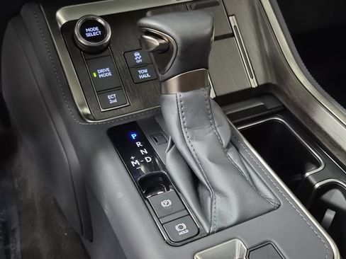 Used 2024 Lexus GX 550 image 33