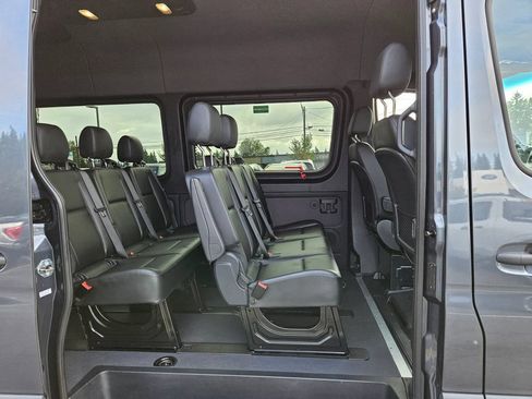 Used 2024 Mercedes-Benz Sprinter 2500 image 14