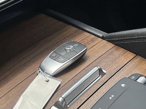 Certified 2025 Mercedes-Benz GLE 350 4MATIC image 52