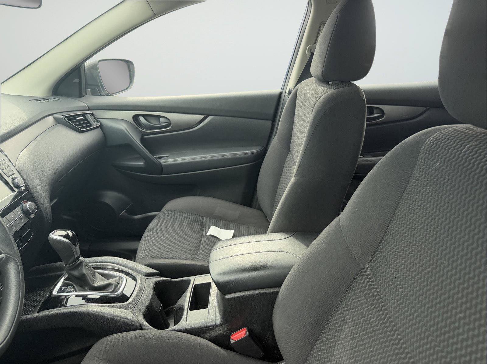 Used 2020 Nissan Rogue Sport S AWD/4WD image 17