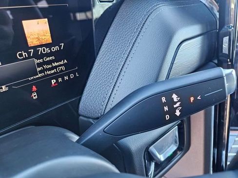 Used 2025 GMC Yukon Denali image 24