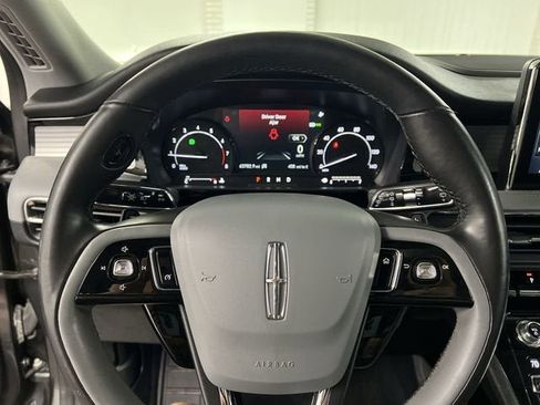 Used 2020 Lincoln Corsair Reserve w/ Elements Package FWD image 11