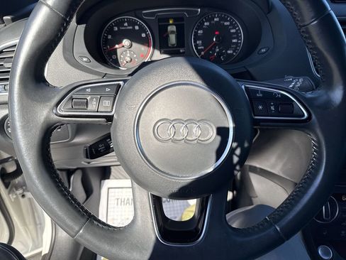 Used 2018 Audi Q3 2.0T Premium FWD image 18