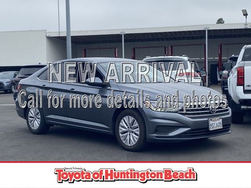 Used 2019 Volkswagen Jetta S w/ Driver Assistance Package FWD image 1