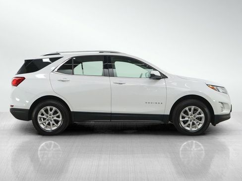 Used 2019 Chevrolet Equinox LT w/ Sun & Navigation Package image 6