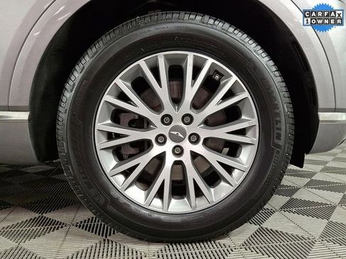 Used 2024 Genesis GV80 2.5T AWD/4WD image 11
