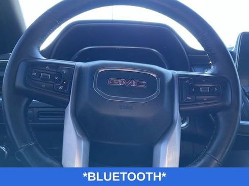 Used 2023 GMC Yukon XL SLT image 12