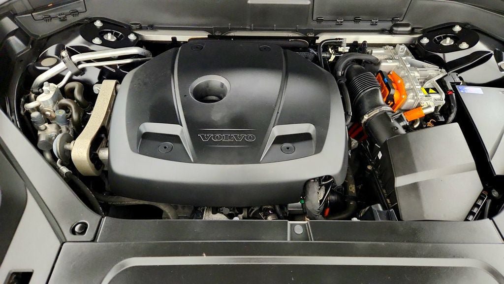 Used 2024 Volvo XC90 T8 Ultimate w/ Lounge Package AWD/4WD image 28
