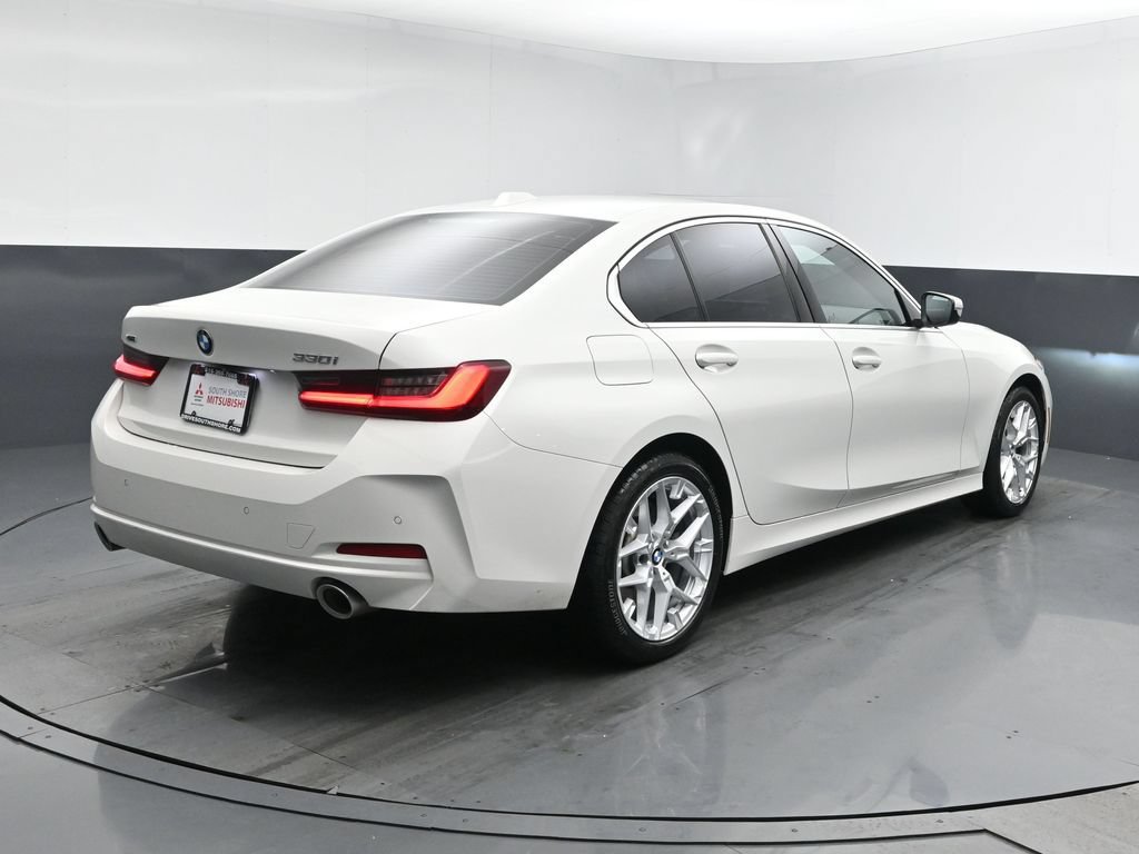 Used 2025 BMW 330i xDrive Sedan AWD/4WD image 22