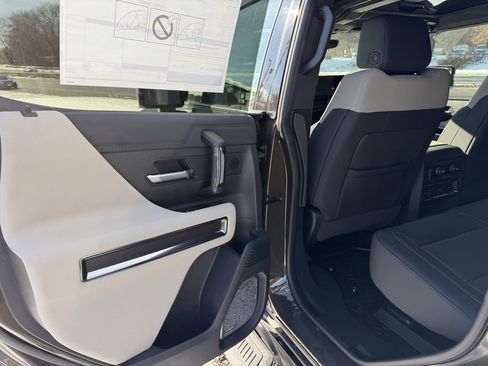 New 2026 GMC Hummer EV SUV image 13