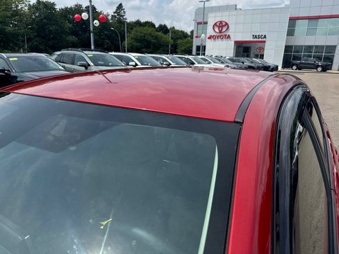 Used 2020 Toyota Corolla LE FWD image 45