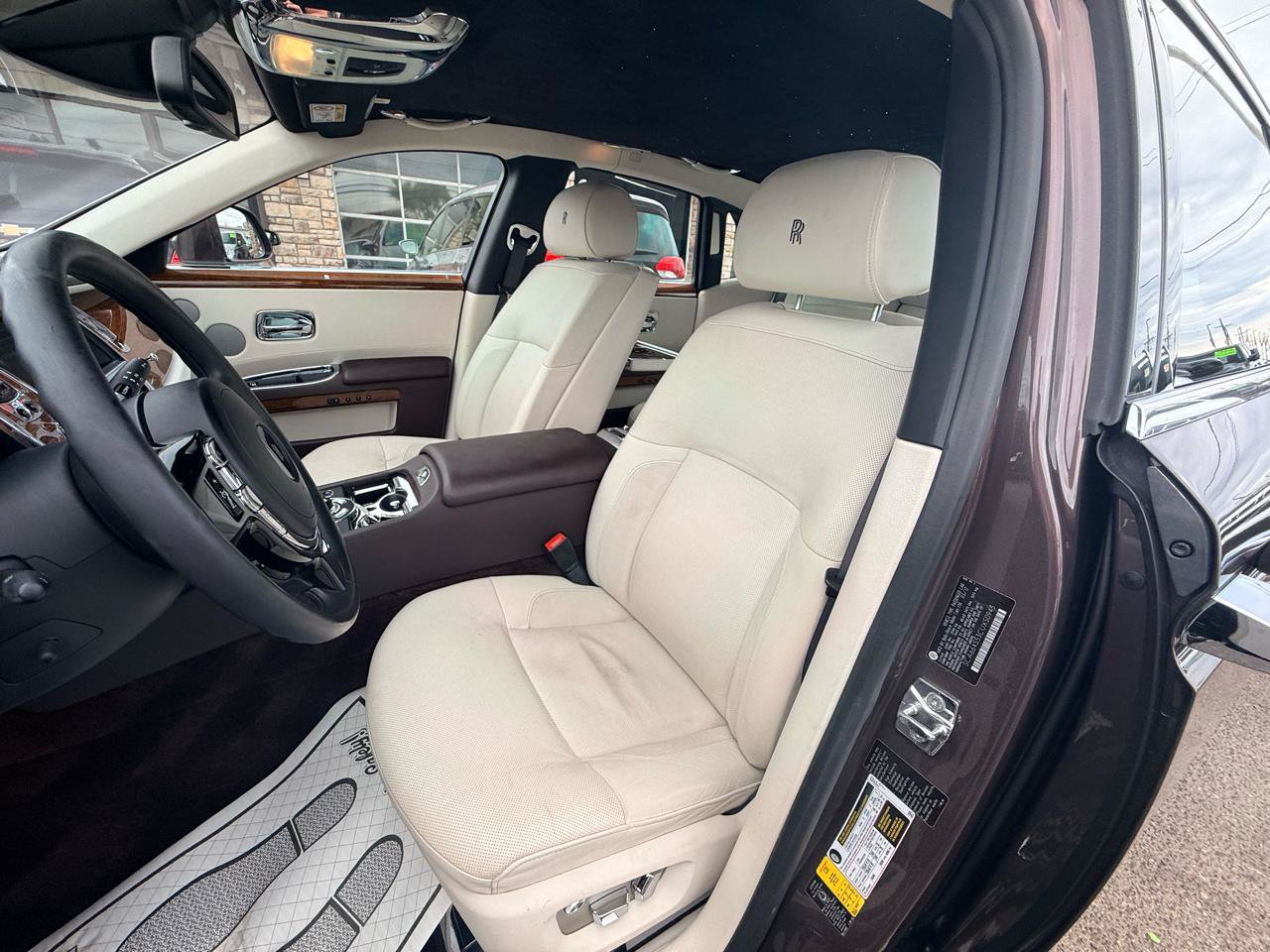 Used 2012 Rolls-Royce Ghost RWD image 24