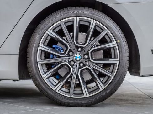 Used 2020 BMW 740i w/ M Sport Package image 14