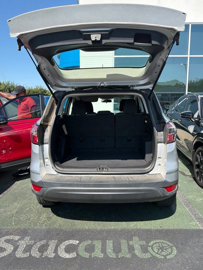 Used 2017 Ford Escape S FWD image 9