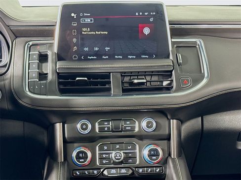 Used 2023 GMC Yukon XL AT4 image 16