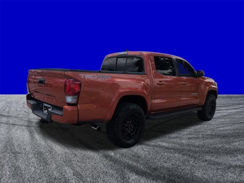Used 2016 Toyota Tacoma TRD Sport w/ Premium & Technology Package AWD/4WD image 3