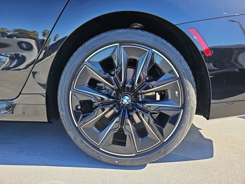 New 2026 BMW 740i xDrive image 34