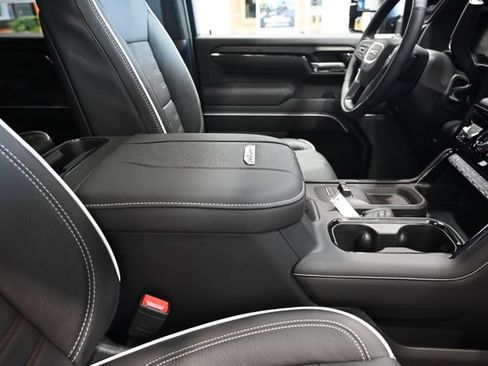 New 2026 GMC Sierra 2500 AT4X w/ LPO, Black Badging Package AWD/4WD image 32