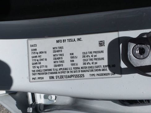 Used 2023 Tesla Model 3 Standard Range RWD image 39