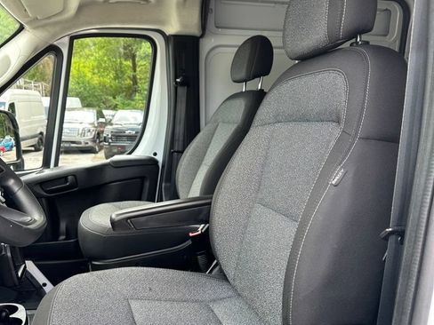 Used 2023 RAM ProMaster 2500 FWD image 12