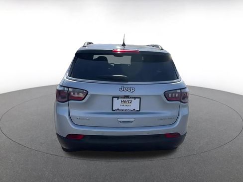 Used 2025 Jeep Compass Limited image 12