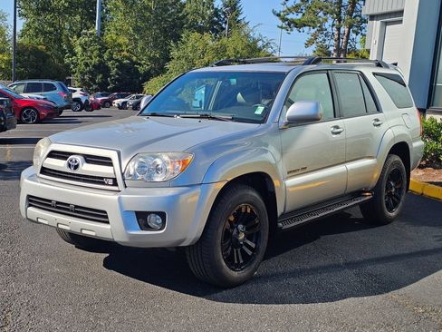 Used 2008 Toyota 4Runner Limited AWD/4WD image 3