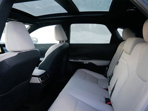 Used 2023 Lexus RX 350 Premium Plus image 9