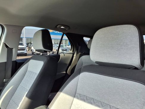 Used 2024 Chevrolet Equinox LT FWD image 17