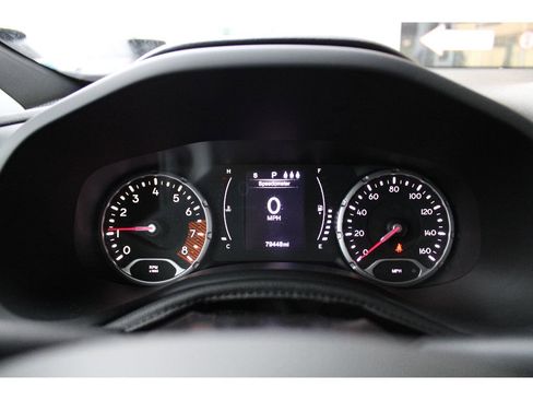 Used 2019 Jeep Renegade Sport image 25