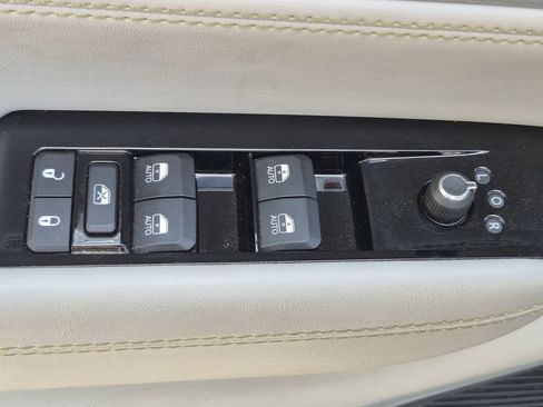 Used 2022 Jeep Wagoneer Series II image 9