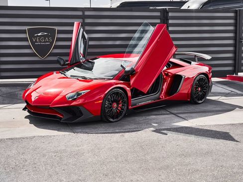 Used 2016 Lamborghini Aventador LP 750-4 Superveloce AWD/4WD image 5