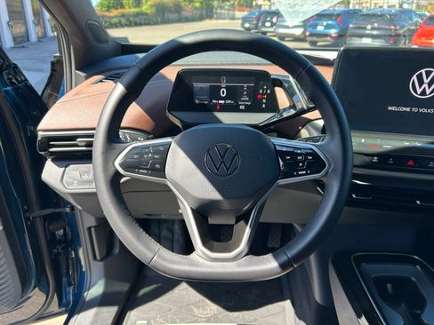 Used 2023 Volkswagen ID.4 Pro RWD image 16