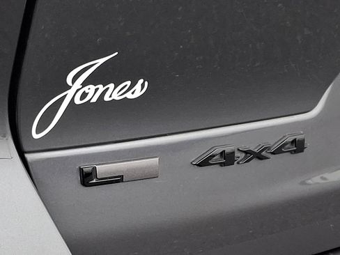 Used 2023 Jeep Grand Cherokee L Laredo image 35